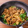 【豚こまとちくわとピーマンのカレー炒め】ご飯泥棒な節約おかずの工程3