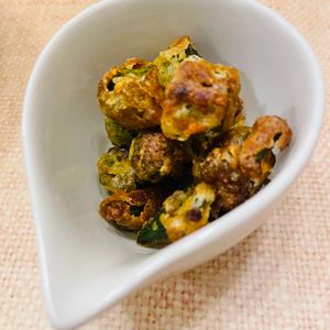 ちひろの作ってみた!投稿(【オクラの唐揚げ】おやつ感覚で食べれるカレー醤油味！)