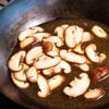 サバ缶と納豆の梅しそきつね焼き　〜サバ缶汁のとろ旨椎茸あん～の工程4