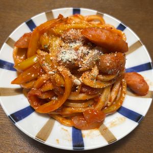 あんすーの作ってみた!投稿(パスタより美味しい!?『うどんナポリタン』ランチに最適♡)