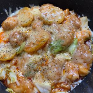 Mariの作ってみた!投稿(【男子大絶賛！ヤンニョム風じゃがチーズチキン】スタミナ満点♡)