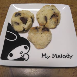 ももの作ってみた!投稿(カリッモチッと新食感がクセに♡生おからと米粉のチョコクッキー)