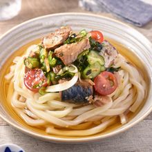 鯖缶ときゅうりのさっぱり冷やしうどん│火を使わず缶詰でコク旨