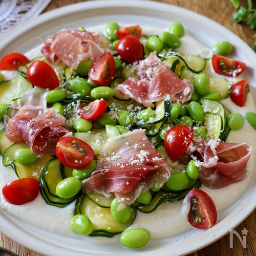ズッキーニと枝豆の豆腐クリームサラダ