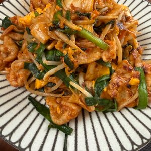 コタの作ってみた!投稿(【豚ニラ玉の旨辛キムチ炒め】ご飯が進む！やみつきピリ辛おかず)