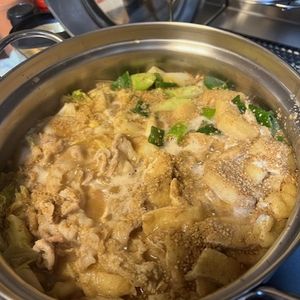Hikeyの作ってみた!投稿(【豚バラ白菜のごま味噌スープ鍋】簡単こく旨スープが美味しい☆)