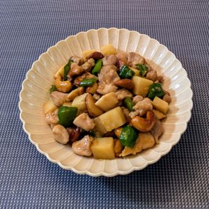 𝔂𝓾𝓶𝓲🍓の作ってみた!投稿(【鶏肉のカシューナッツ炒め】10分でできるのに本格的！)