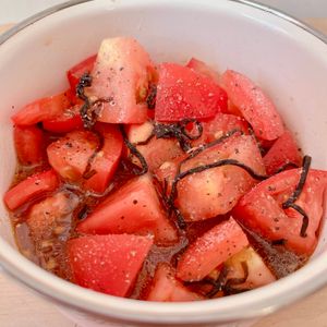 あーちゃん·͜· ♡の作ってみた!投稿(5分で完成【トマトの塩昆布マリネ】旨味たっぷりさっぱり副菜♩)