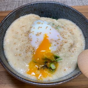 楽ラク手抜キッチン🐶🐾の作ってみた!投稿(【温玉かけのりとろろご飯】とろ〜り絡む　わさびつゆ風味)