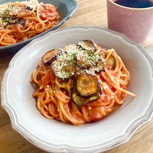 ゆかりの作ってみた!投稿(【ワンパン！お店超え！トマトとなすのパスタ】絶品すぎる味)