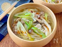 豚肉ともやしとしめじのおかずスープ