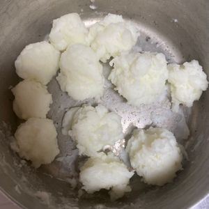 もちもちもっちの作ってみた!投稿(保育園給食のミルク餅)
