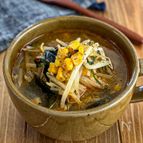 お鍋で3分《味噌ラーメン風♡もやしスープ》
