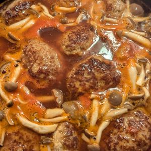 1054388の作ってみた!投稿(【煮込みハンバーグ】ソースが絶品!お肉柔らか♡デミグラス風♪)