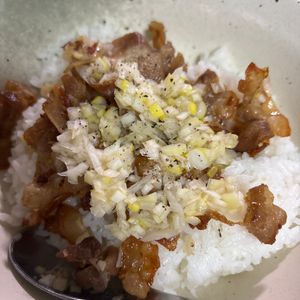 あけみの作ってみた!投稿(焼肉屋さんのネギ塩豚カルビ丼)