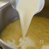 [濃厚甘い新玉ねぎのコーンポタージュ]味付けは塩こうじだけの工程2