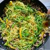 花椒香るシビ辛夏麺。ひき肉と豆苗の彩り焼きそばの工程6