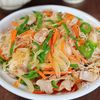 【豚肉と具沢山野菜の焼きビーフン】たっぷり野菜で食べ応え◎