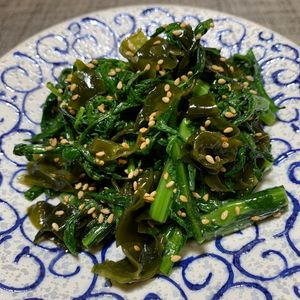 楽ラク手抜キッチン🐶🐾の作ってみた!投稿(春菊とわかめのナムル)