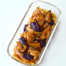 簡単♪豚となすの甘辛しょうが焼き【作りおきおかず】