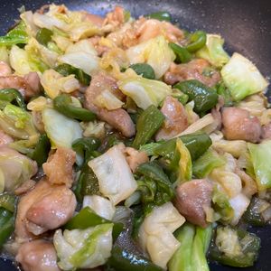 SAKIの作ってみた!投稿(春キャベツと鶏肉《回鍋肉風♡味噌炒め》)