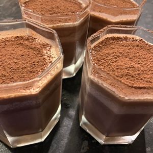 ポッチの作ってみた!投稿(【チョコパンナコッタ】冷やして固めるだけ！絶品レシピ)