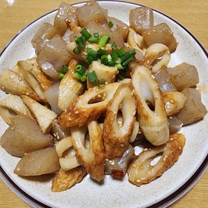 ナムディの作ってみた!投稿(簡単＆節約！【こんにゃくとちくわの甘辛炒め】)