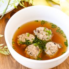 鶏つくねの黄金スープ