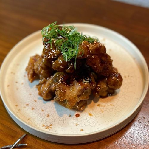 一口食べたらもう最後。魅惑の【ハニーガーリックチキン】