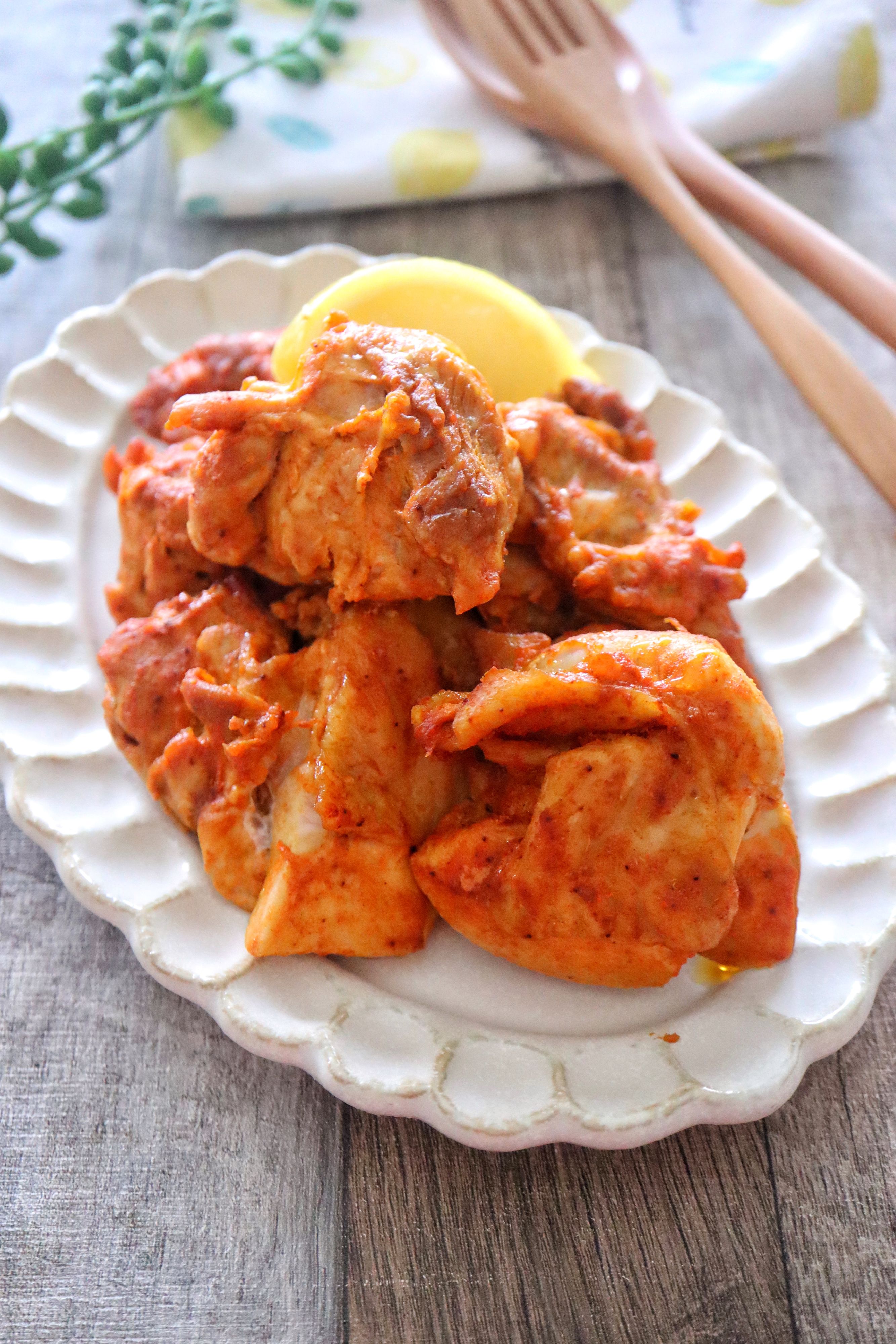 8種のスパイスで本格！タンドリーチキン♩漬け込んで焼くだけのレシピ