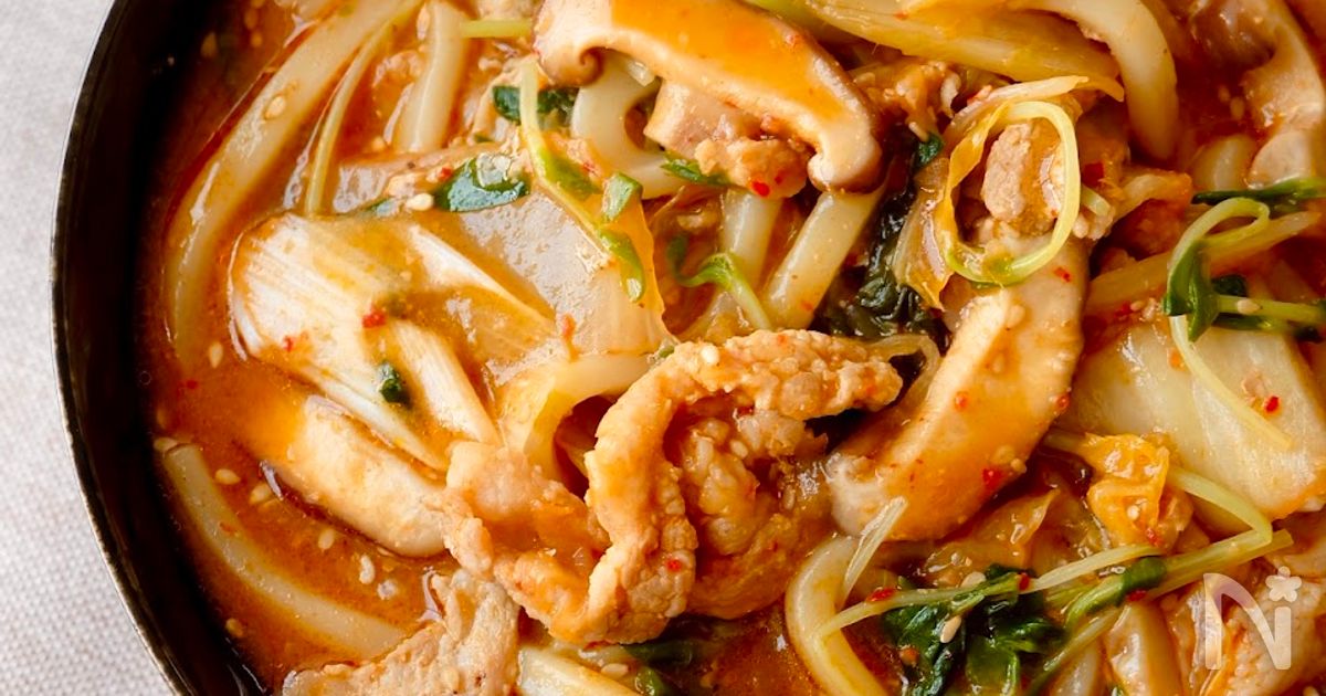 【簡単♪チゲ風豚キムチうどん】節約食材×栄養たっぷり