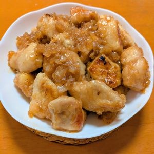 ゆきまる🐬🫧の作ってみた!投稿(ワンパン10分！【鶏むね肉オニオンソースソテー】ご飯すすむ♩)