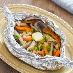 【鮭ときのこの味噌バターホイル焼き】開けた時の香り♪