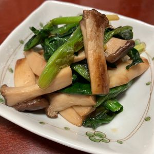 りんごの作ってみた!投稿(【ほうれん草ときのこのオリーブソテー】付け合わせや副菜に♪)