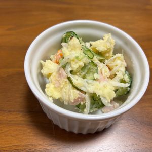 こむぎの作ってみた!投稿(わが家の定番ポテトサラダ│水っぽくならない♪ホクホク具沢山)