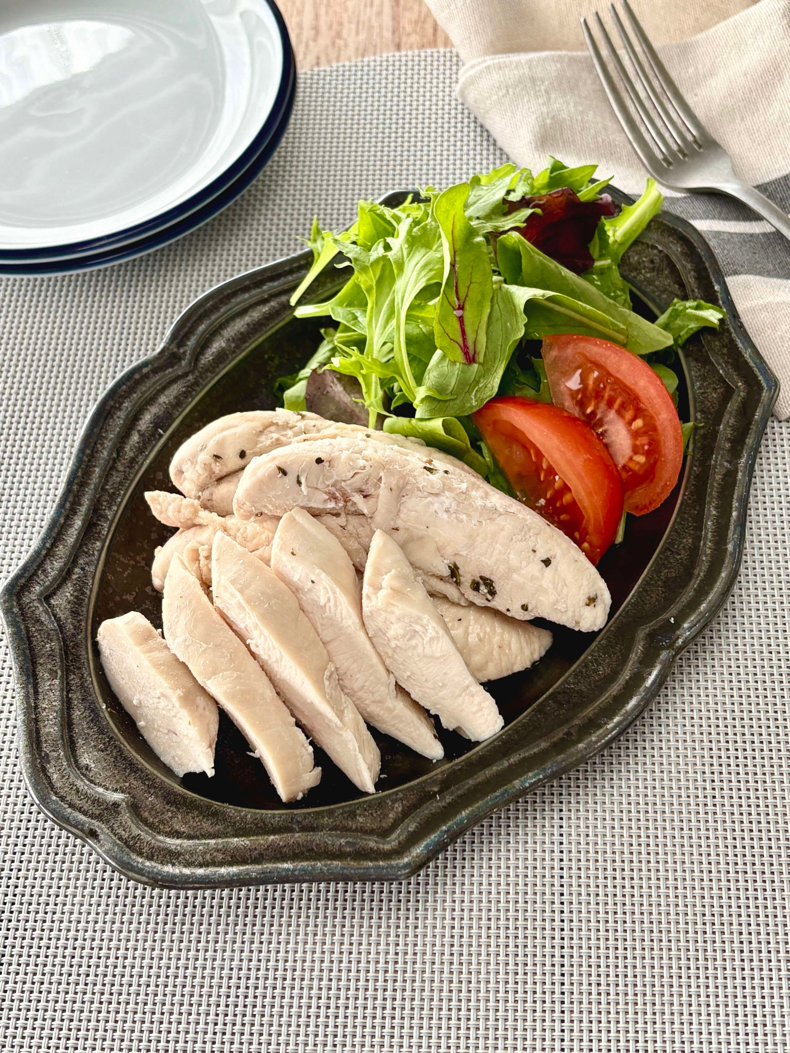 帰宅後10分！究極簡単！味しみしっとり♪ささみサラダチキン | レシピ