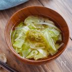簡単おいしい、いつものすまし汁【キャベツともやし】