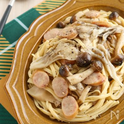 超簡単!レンジで完成!旨味たっぷり3種きのこのパスタ