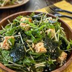 焼肉屋さん風《水菜とわかめと豆腐のサラダ》