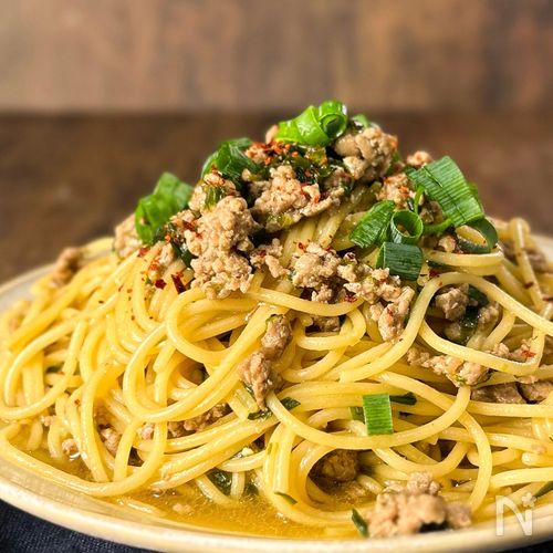 【ワンパン肉にらパスタ】フライパンひとつ!旨みたっぷり簡単
