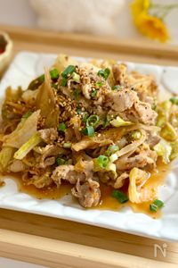 ごはんすすむ♡豚こまキャベツの味噌キムチ炒め【腸活・お弁当】