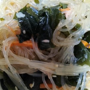 1207859の作ってみた!投稿(ストック食材であと1品【わかめとツナの春雨サラダ】)