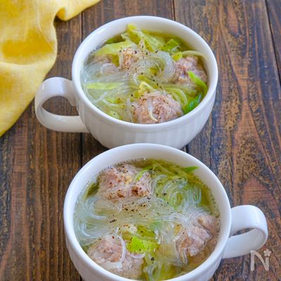 もやし豚団子とたっぷりキャベツのさっぱり春雨スープ