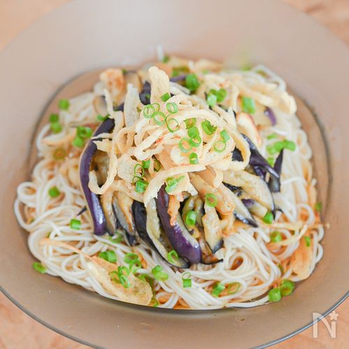 やみつきになるおいしさ!なすと油揚げのそうめん