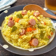 炊飯器に入れるだけ！【カレーピラフ】