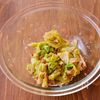 【キャベツの梅おかか和え】レンジでパパッと！さっぱり箸休めにの工程2