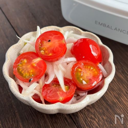 トマトと新玉ねぎのマリネ