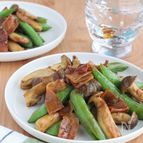 焼肉のたれで！スナップエンドウとしめじのカレー炒め