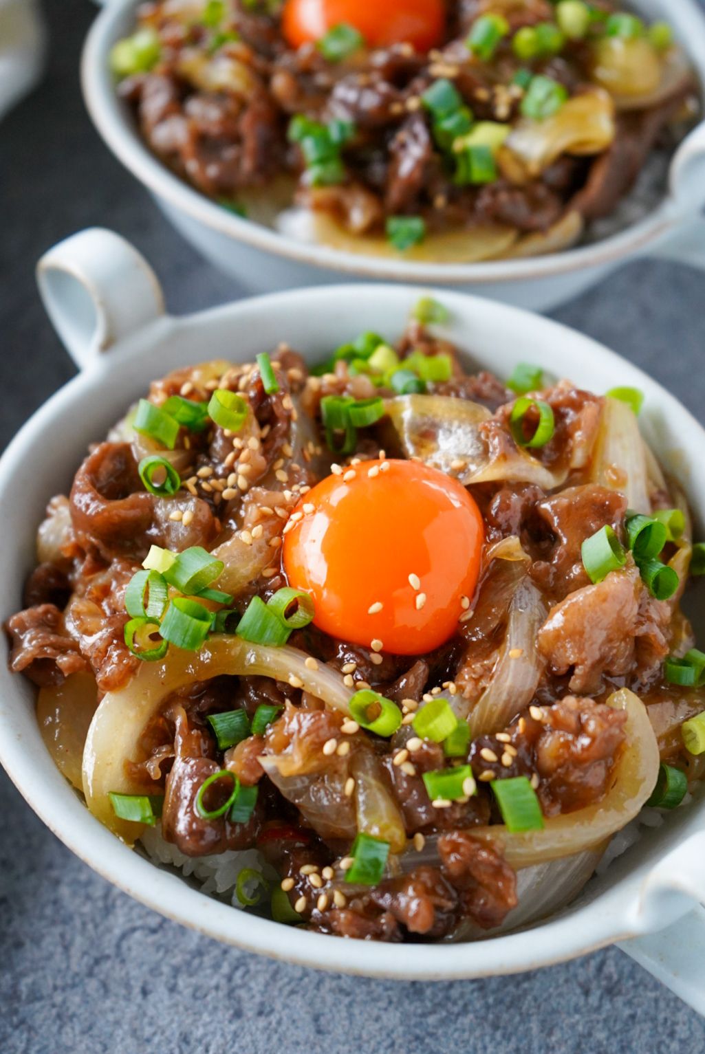 男子の胃袋ガッツリ掴む‼︎『牛肉スタミナ丼』大、大、大人気