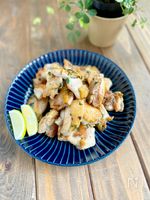 一晩漬けて焼くだけ♩お店みたいに皮パリパリ！パセリチキン